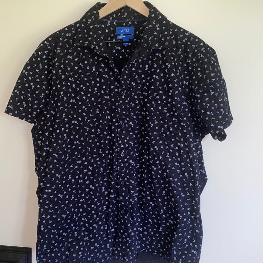 2/$20❗️Men’s Button Down Short Sleeve